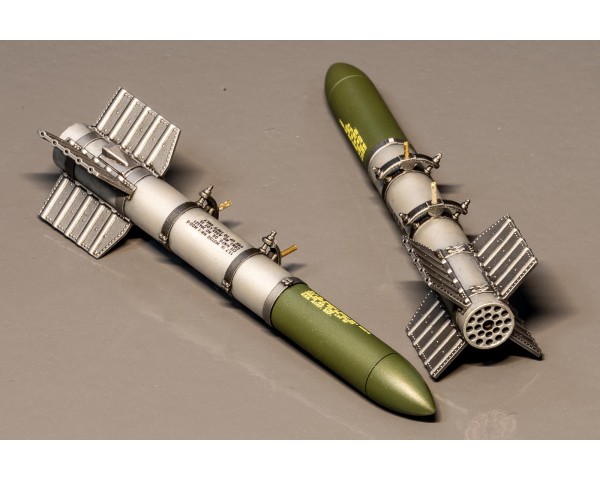 Tiny Tim 11.7 дюймовая неуправляемая ракета 1/32-1