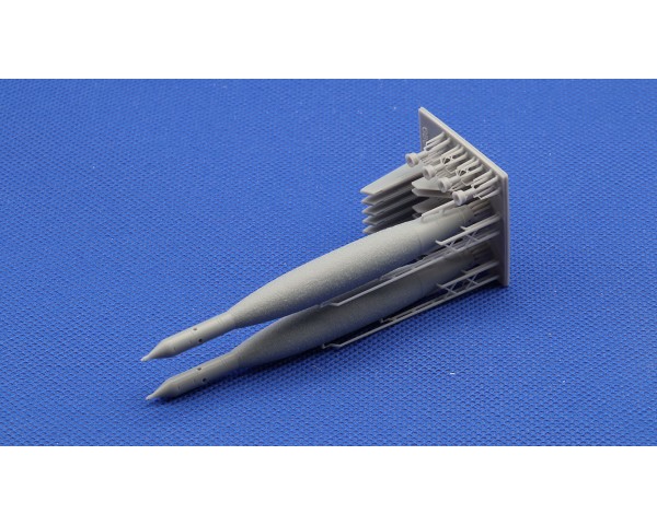 Бомба GBU-10 II 1/48 с термальной защитой-2