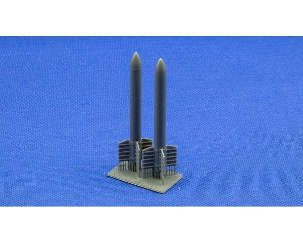 Tiny Tim 11.7 дюймовая неуправляемая ракета 1/48-1