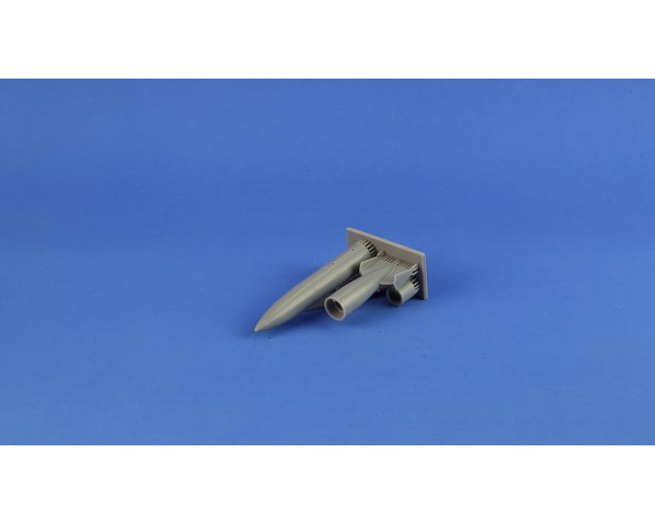 Mirage III топливные баки 1300л 1/72-2