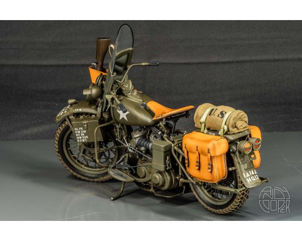 Корректировочный набор для мотоцикла Harley Davidson WLA 750 1/9 Italeri-2