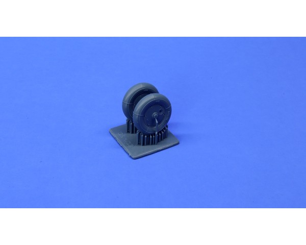 Колёса F-G6 тип 3 под нагрузкой 1/32-1